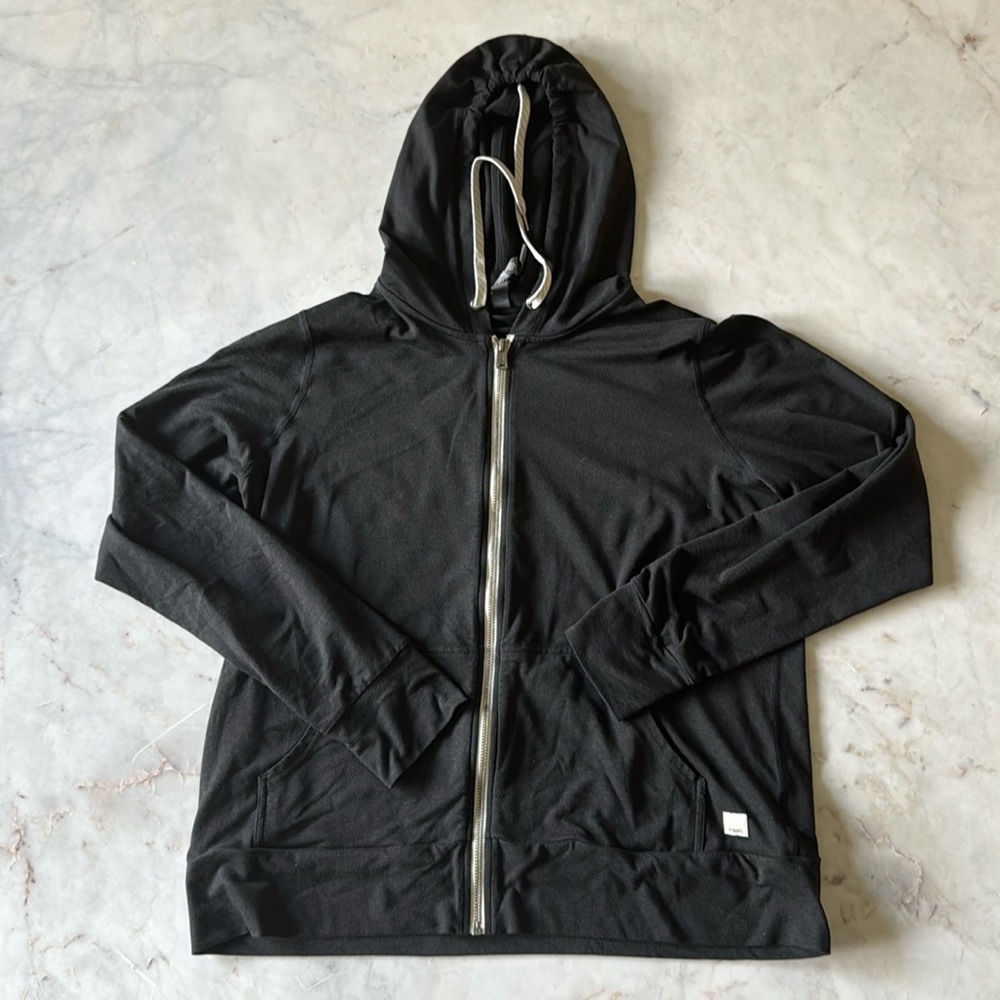 Vuori Women’s Performance Dark Heather Gray Zip-Up Hoodie. Like new!